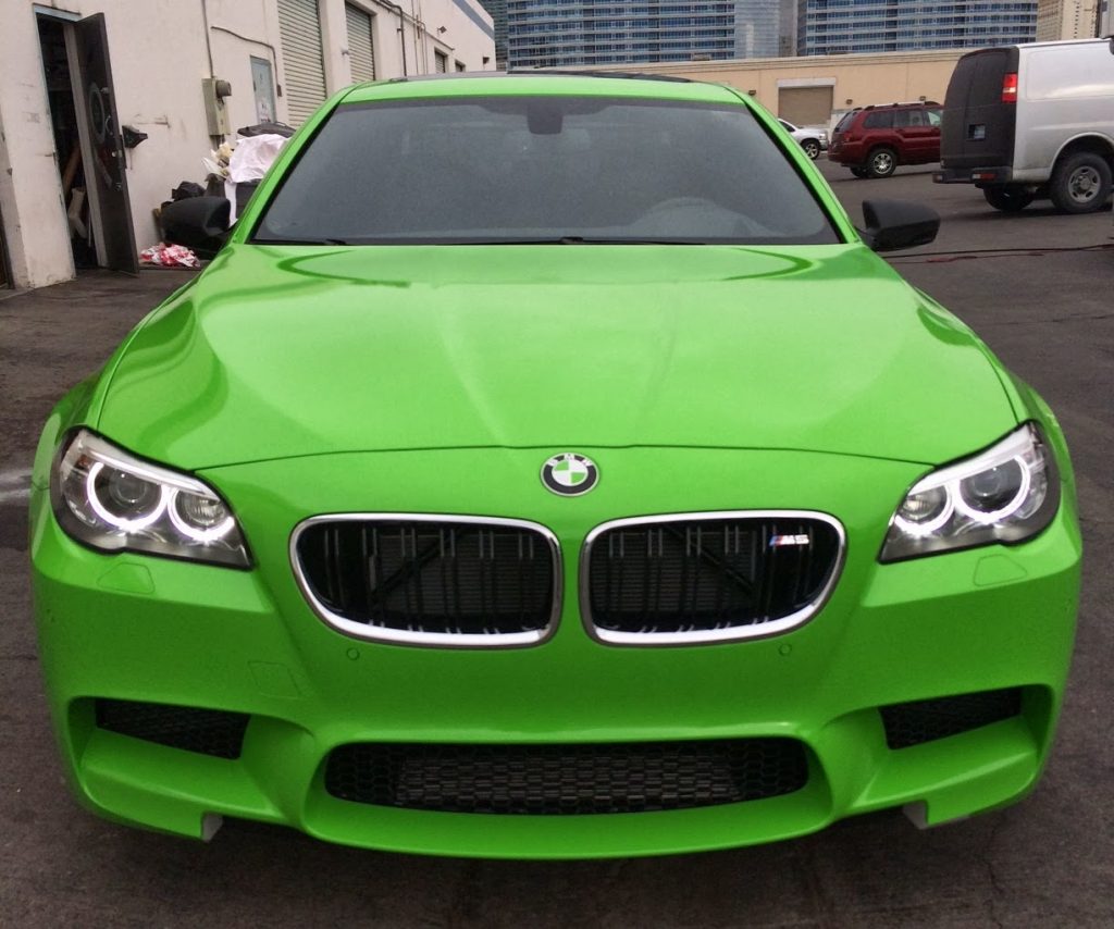 Зеленая м5. BMW f10 зеленая. F10 BMW m5 зеленая. BMW e60 зеленая. BMW m5 салатовая.