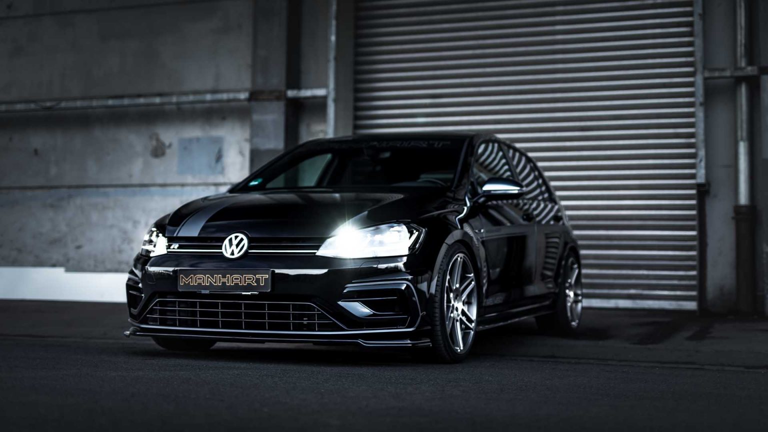 Manhart Tuned VW Golf R Pushes Out 450 HP (336 kW)
