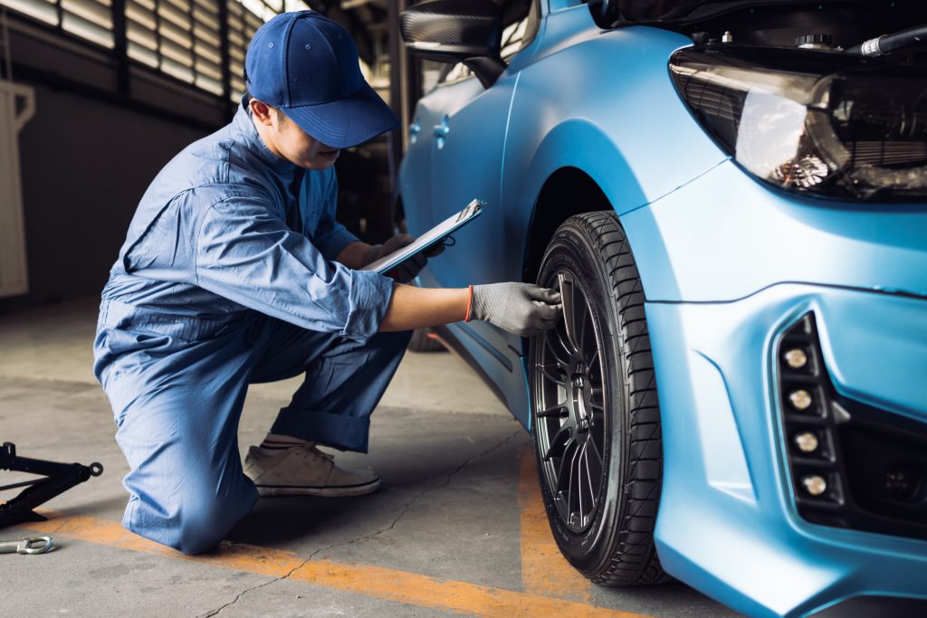 How To Check Your Vehicle Before A Long Drive To Avoid Accidents